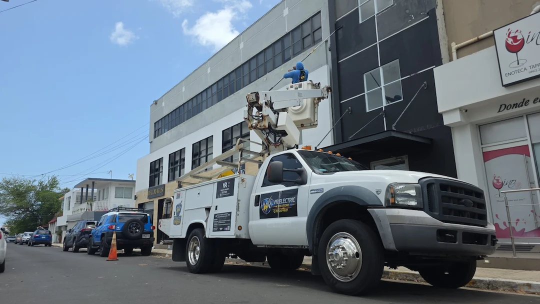 Electrical maintenance at a commercial facility in Puerto Rico